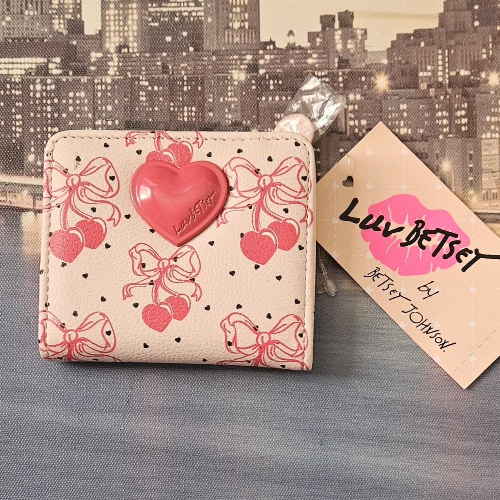 Luv Betsey By Betsey Johnson Heart Print Wallet NWT